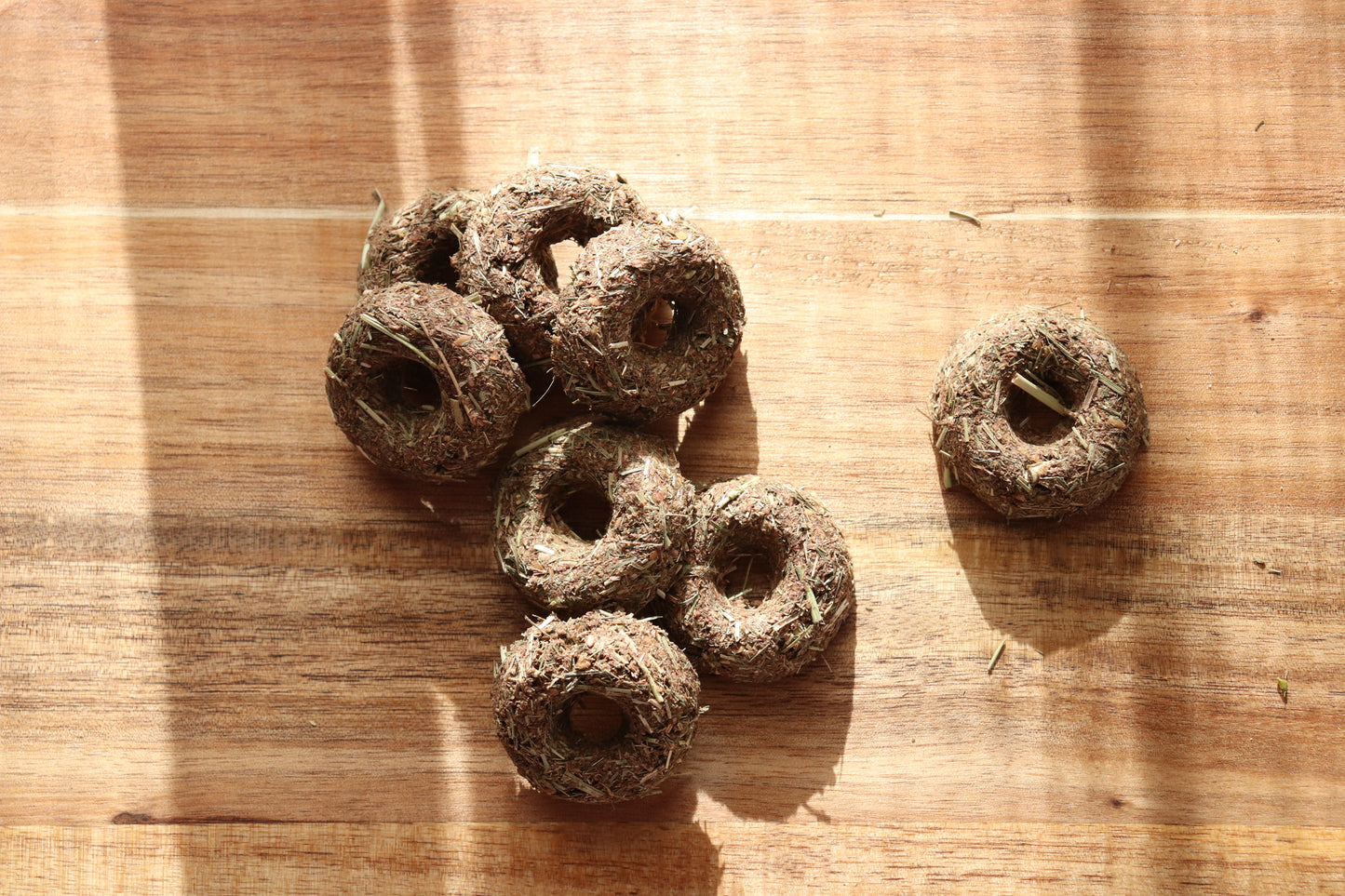 Orchard Hay & Pear Bites