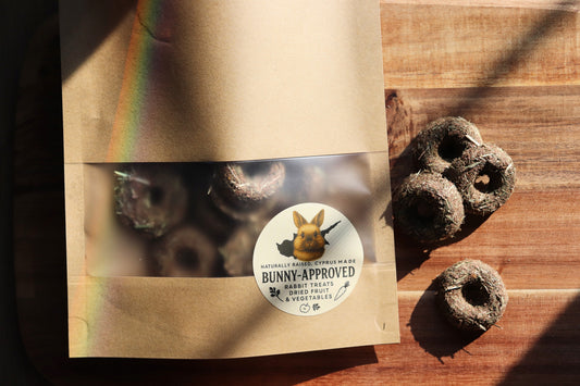 Orchard Hay & Pear Bites